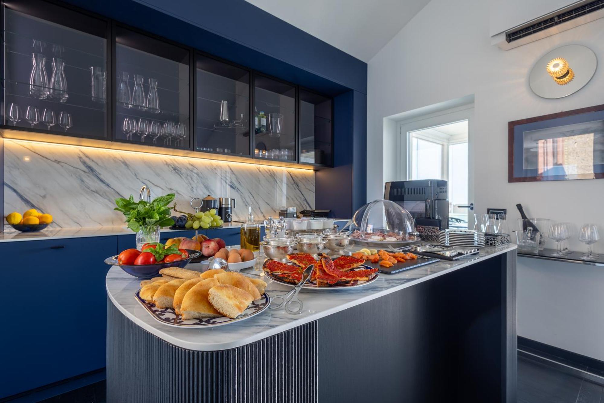 Bluonly Boutique B&B Васто Екстер'єр фото