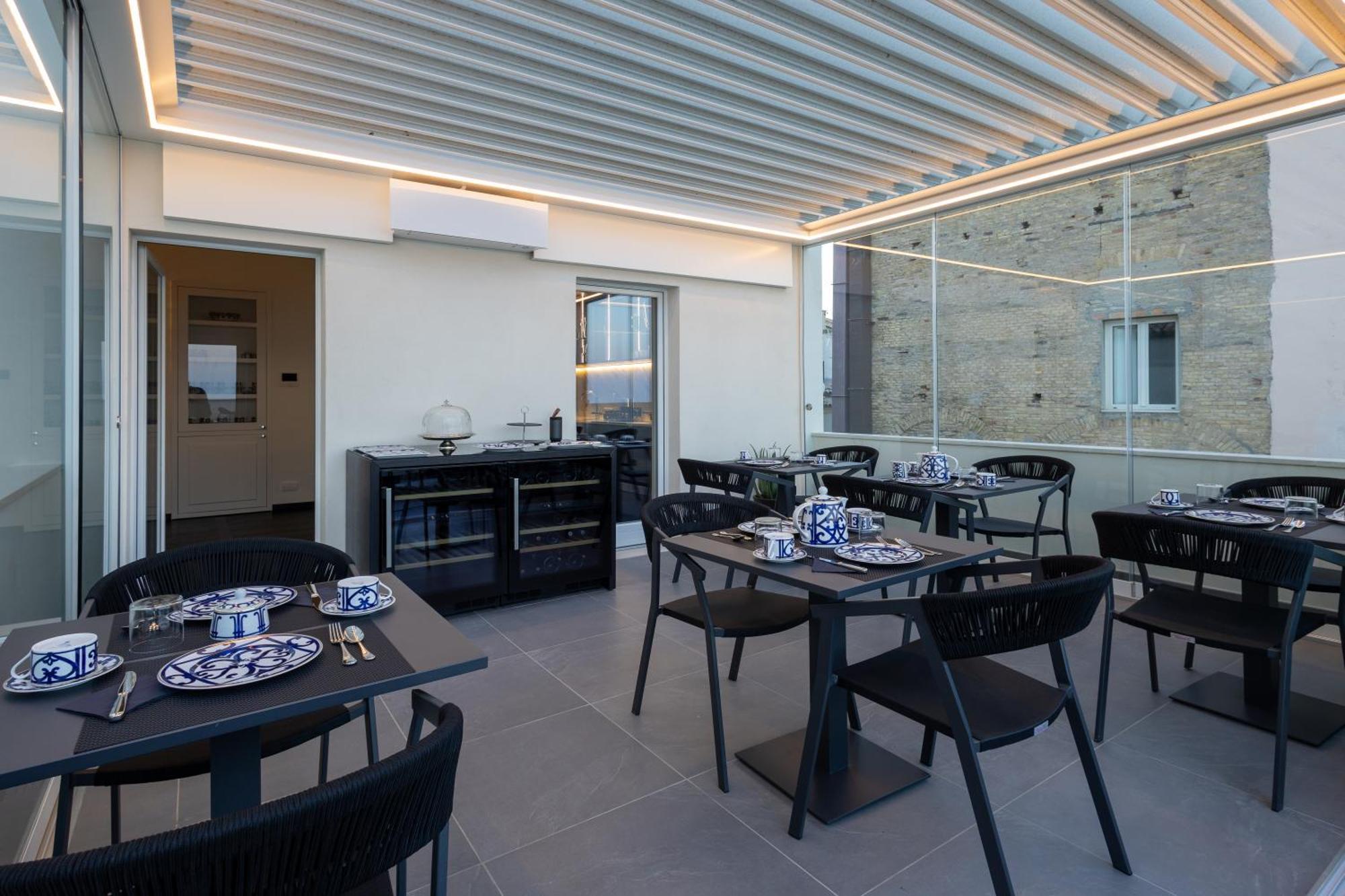 Bluonly Boutique B&B Васто Екстер'єр фото